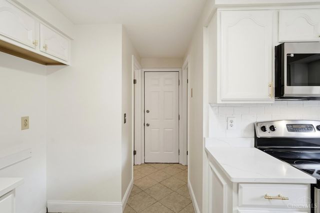 3282 South Cove Court, Deerfield Twp., OH 45039