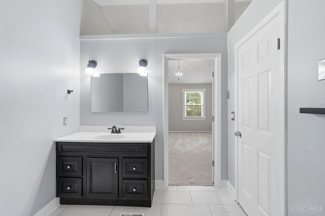 3282 South Cove Court, Deerfield Twp., OH 45039
