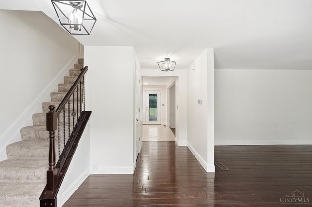 3282 South Cove Court, Deerfield Twp., OH 45039