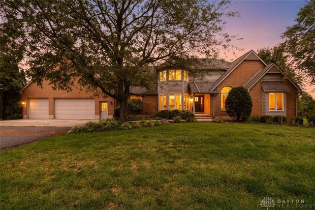 7051 Studebaker Road, Tipp City, OH 45371
