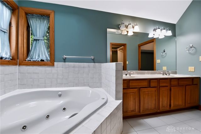 7051 Studebaker Road, Tipp City, OH 45371