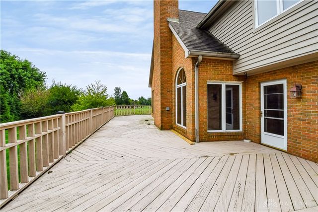 7051 Studebaker Road, Tipp City, OH 45371
