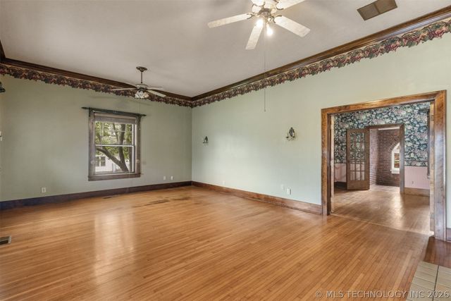 221 W Pecan Street, Coweta, OK 74429