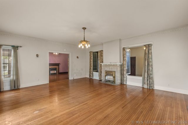 221 W Pecan Street, Coweta, OK 74429