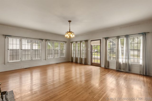 221 W Pecan Street, Coweta, OK 74429