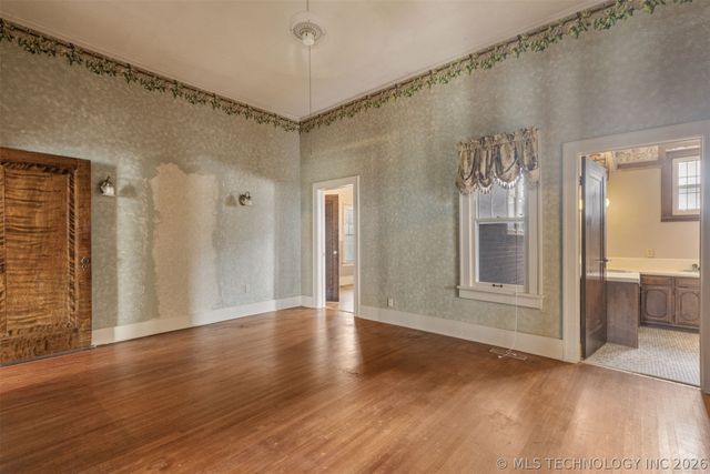 221 W Pecan Street, Coweta, OK 74429