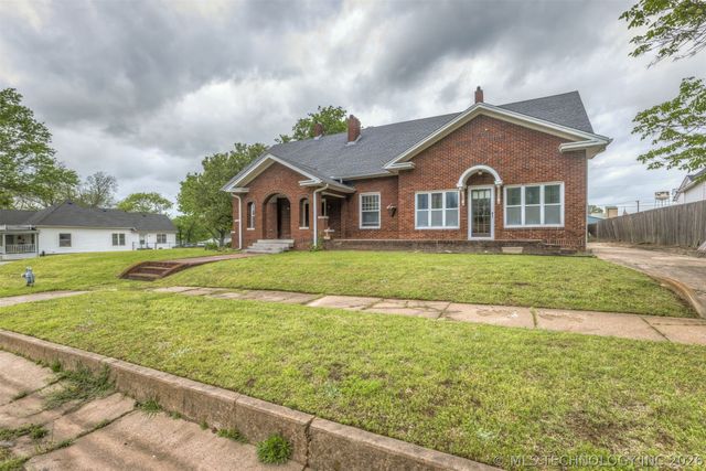 221 W Pecan Street, Coweta, OK 74429