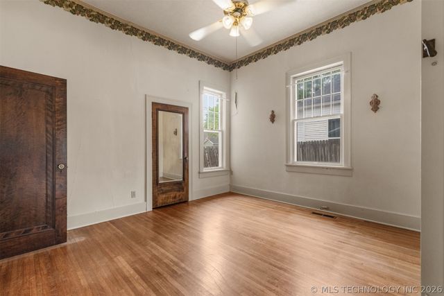 221 W Pecan Street, Coweta, OK 74429