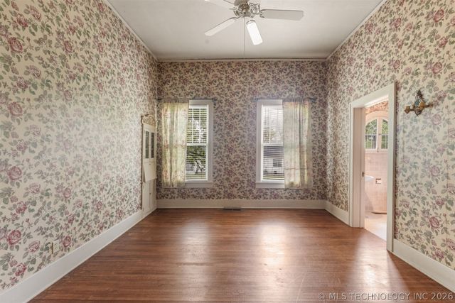 221 W Pecan Street, Coweta, OK 74429