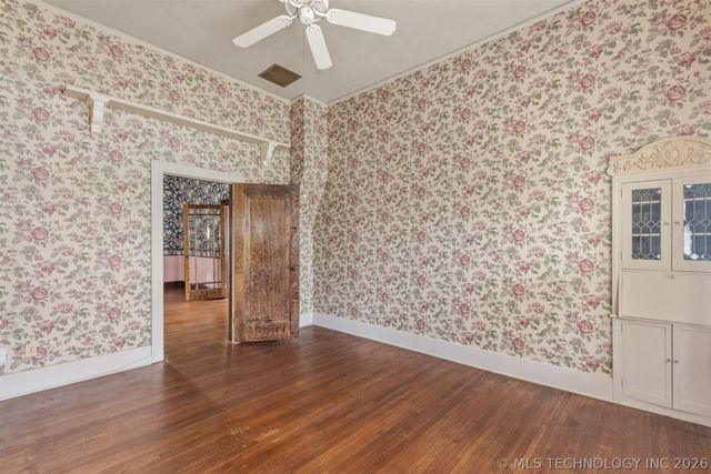 221 W Pecan Street, Coweta, OK 74429