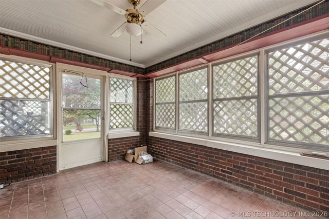 221 W Pecan Street, Coweta, OK 74429