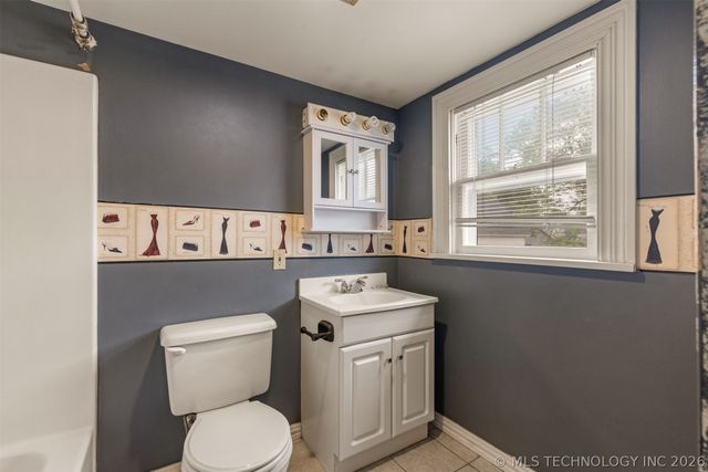 221 W Pecan Street, Coweta, OK 74429