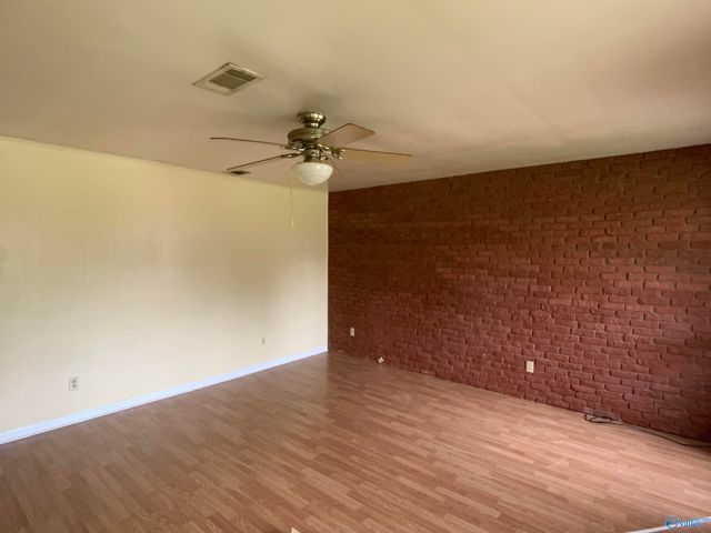 3310 Village Drive SW, Huntsville, AL 35805