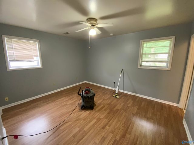 3310 Village Drive SW, Huntsville, AL 35805