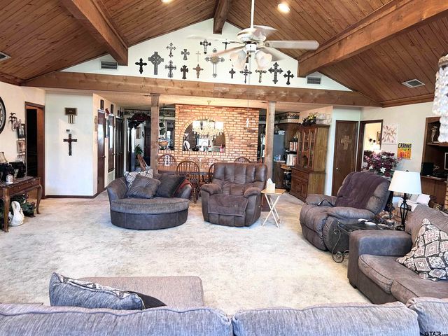 1600 Mc Minn, Mount Pleasant, TX 75455