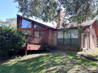 1600 Mc Minn, Mount Pleasant, TX 75455