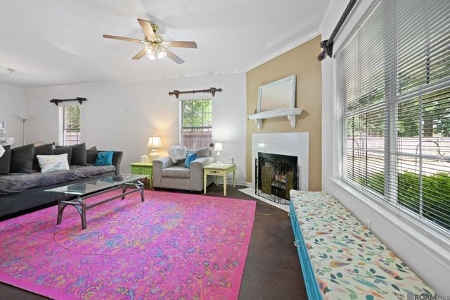 4146 Jefferson Woods Dr, Baton Rouge, LA 70809