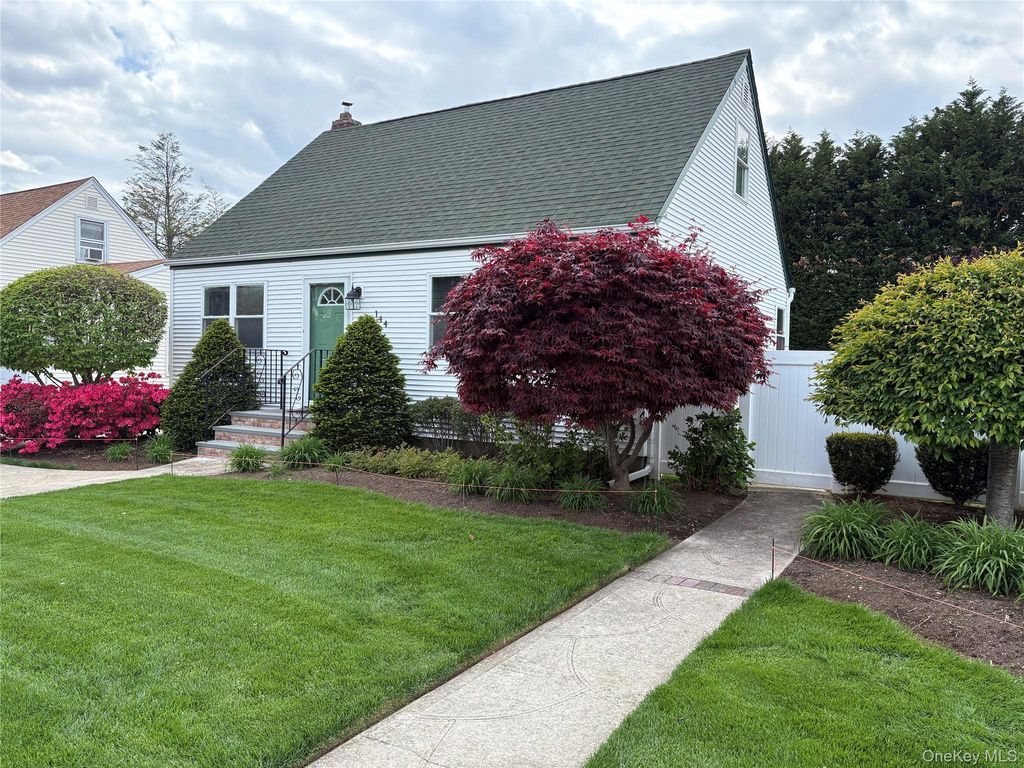144 Cottage Boulevard, Hicksville, NY 11801
