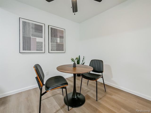 40335 Plymouth Road 104, Plymouth, MI 48170