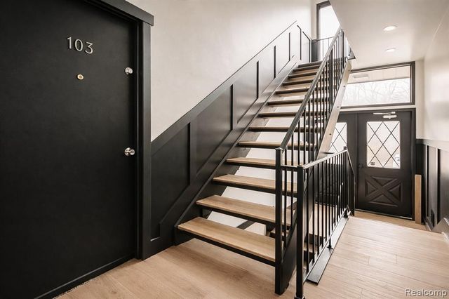 40335 Plymouth Road 104, Plymouth, MI 48170