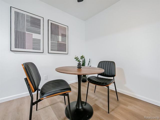 40335 Plymouth Road 104, Plymouth, MI 48170