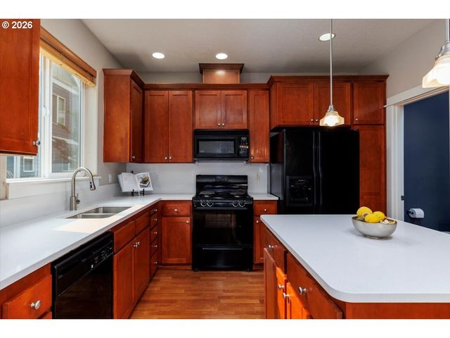 16036 Sw GAGE Ln, Beaverton, OR 97006