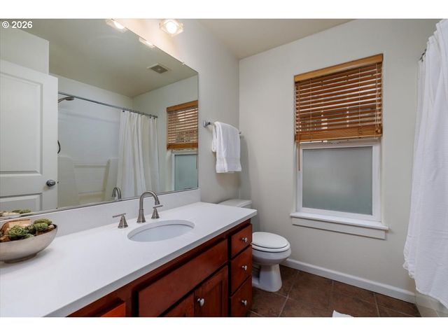 16036 Sw GAGE Ln, Beaverton, OR 97006
