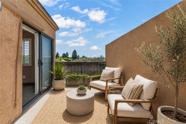1509 Stanley 204, Long Beach, CA 90804