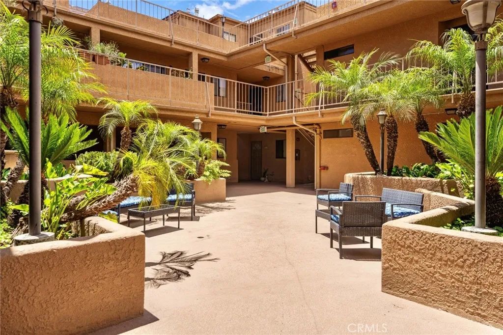 1509 Stanley 204, Long Beach, CA 90804