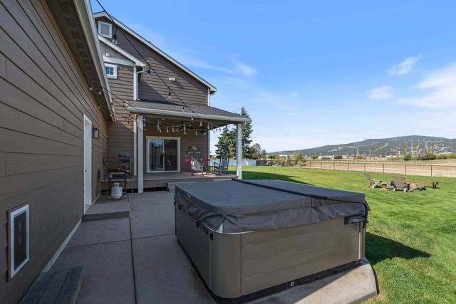 19631 E Buckeye Ave, Otis Orchards, WA 99027