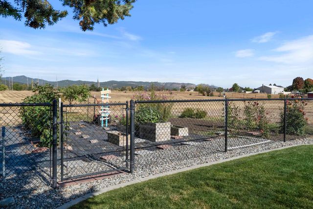 19631 E Buckeye Ave, Otis Orchards, WA 99027