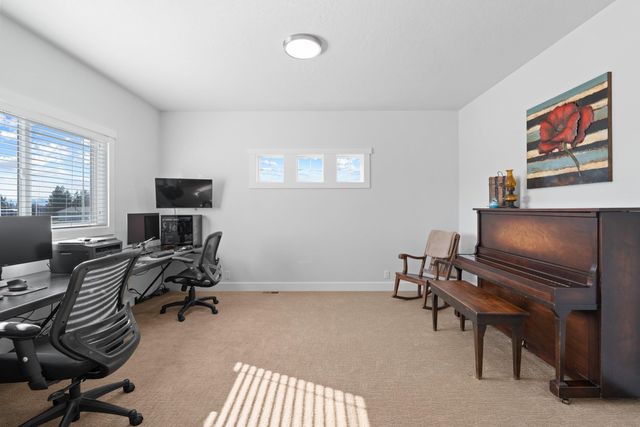 19631 E Buckeye Ave, Otis Orchards, WA 99027