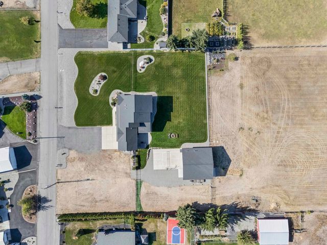 19631 E Buckeye Ave, Otis Orchards, WA 99027