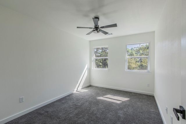 106 Heleakala DR, Bastrop, TX 78602
