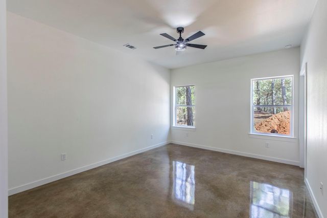 106 Heleakala DR, Bastrop, TX 78602