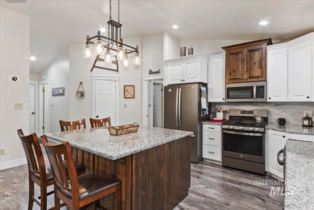 2306 Hillcrest Drive, Twin Falls, ID 83301