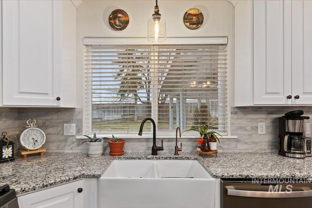 2306 Hillcrest Drive, Twin Falls, ID 83301