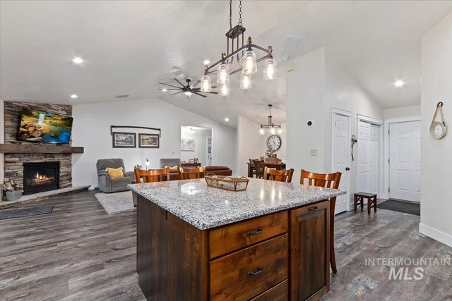 2306 Hillcrest Drive, Twin Falls, ID 83301