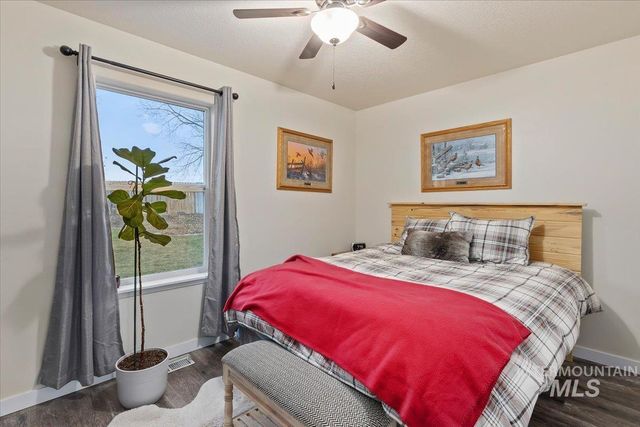 2306 Hillcrest Drive, Twin Falls, ID 83301