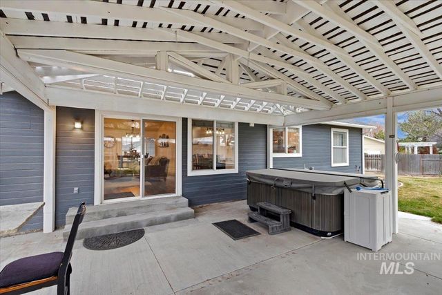 2306 Hillcrest Drive, Twin Falls, ID 83301