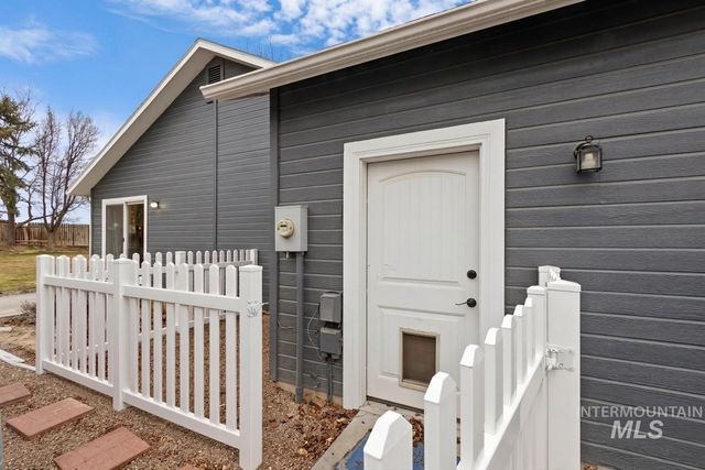 2306 Hillcrest Drive, Twin Falls, ID 83301