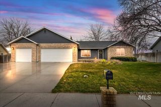 2306 Hillcrest Drive, Twin Falls, ID 83301