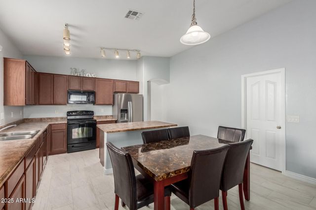 22908 N CANDLELIGHT Court, Sun City West, AZ 85375