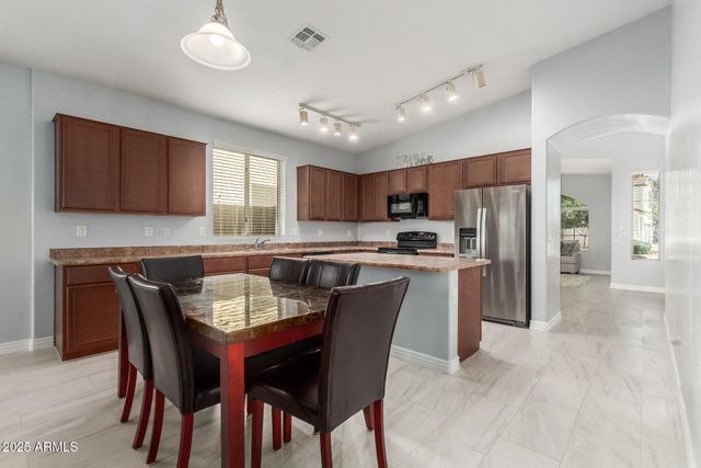 22908 N CANDLELIGHT Court, Sun City West, AZ 85375