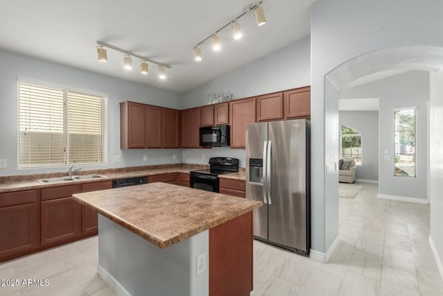 22908 N CANDLELIGHT Court, Sun City West, AZ 85375