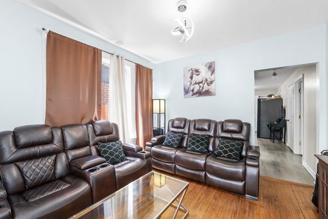 2220 N Monitor Avenue 1, Chicago, IL 60639