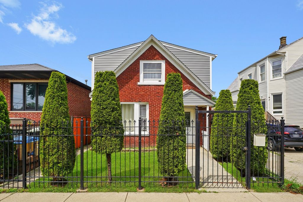2220 N Monitor Avenue 1, Chicago, IL 60639