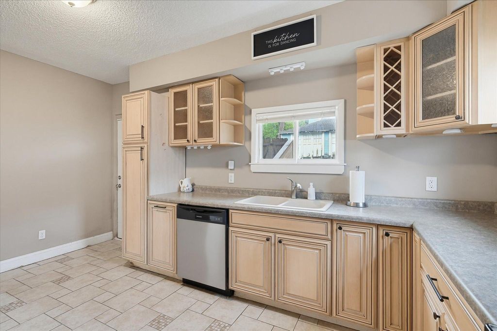 558 Concord Street, Saint Paul, MN 55107 — photo 4