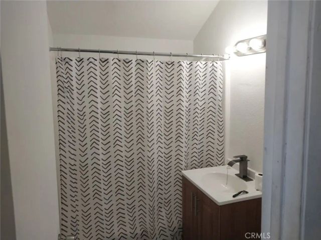 405 N 3rd Avenue, Barstow, CA 92311