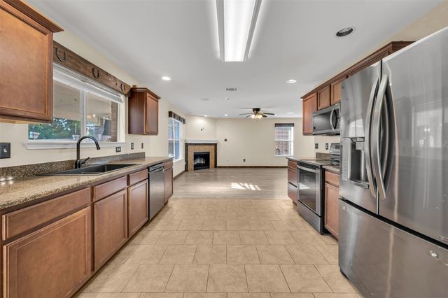 9017 Graywolf Ridge Trail, Fort Worth, TX 76244